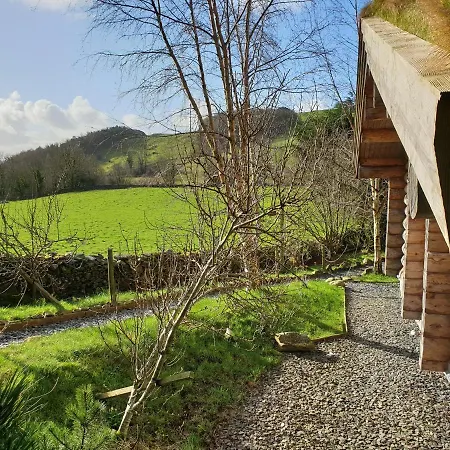Pear Tree Cabin Chalet *