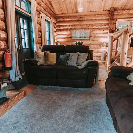 Pear Tree Cabin *