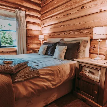 Pear Tree Cabin * Ulverston