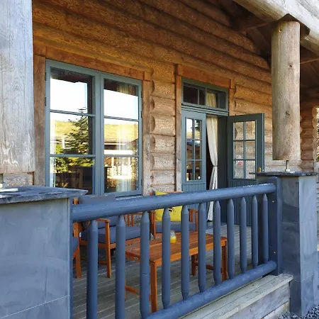 Pear Tree Cabin *